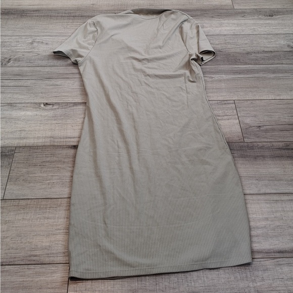 Love Tree Mint Sage Mini Dress Size L Stretchy Fit Summer Lagonlook Minimalist - Picture 8 of 8